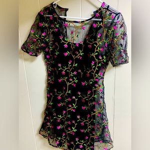 Forever21 beautiful black short dress